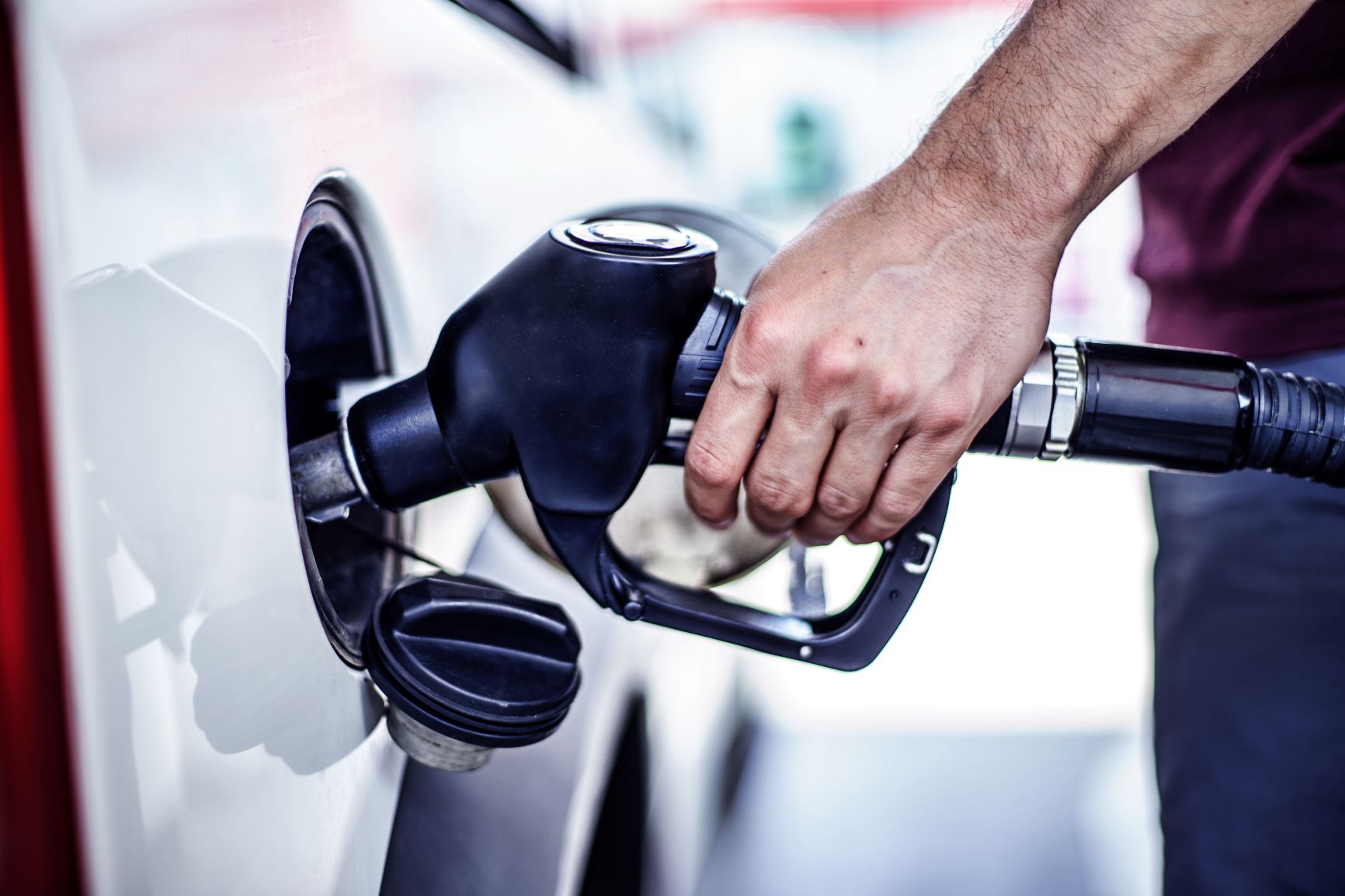 4 Ways Fleet Tracking Cuts Fuel Costs